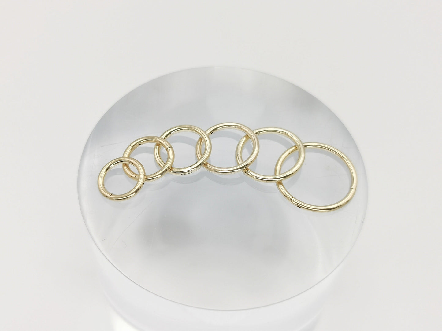 Surgical steel gold clicker ring, 1.2mm/16g, 6mm-12mm diameter