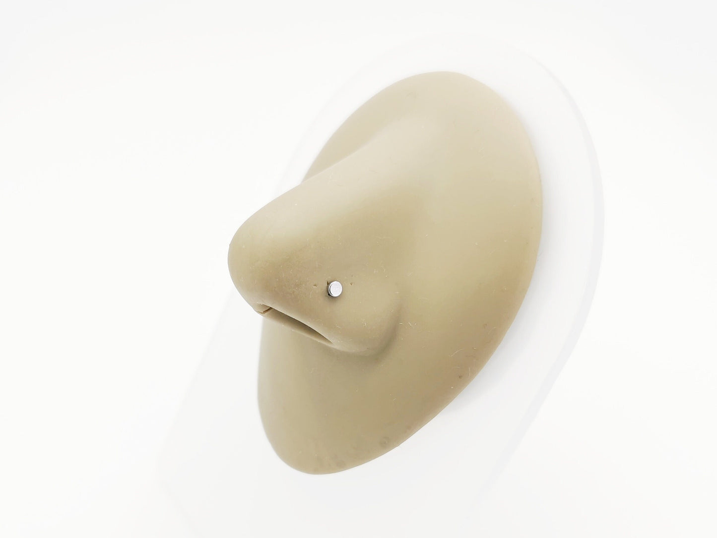 Titanium disc nose stud for 1mm/18g piercings