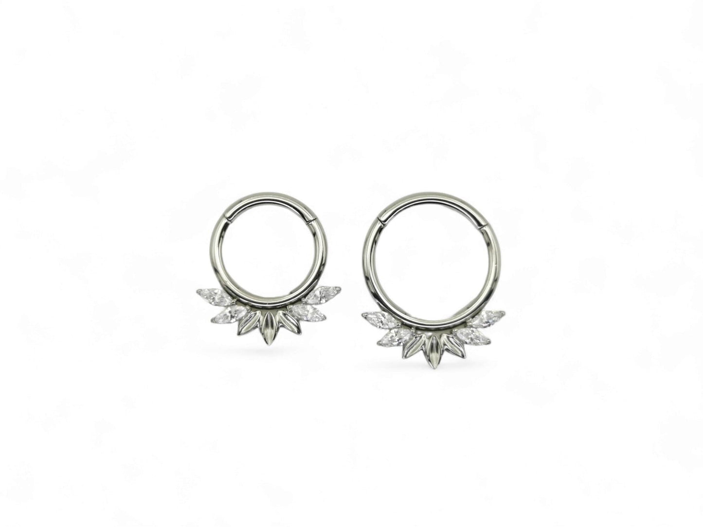 Titanium fan clicker set with marquise