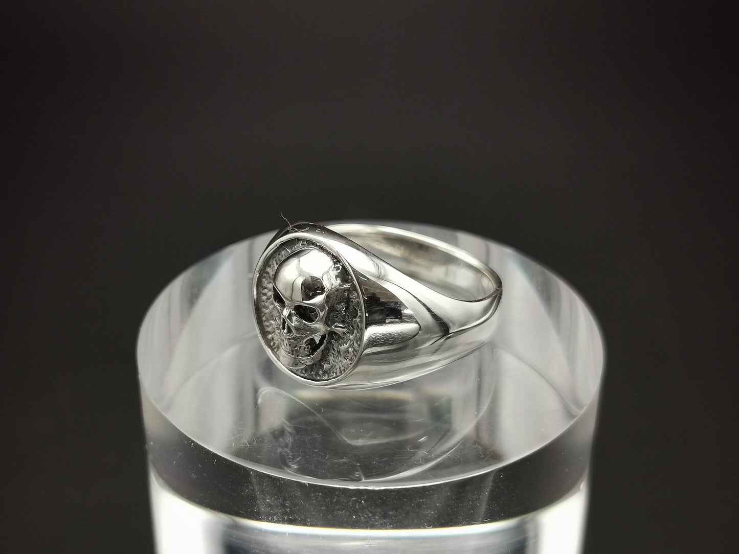 Sterling silver skull signet ring