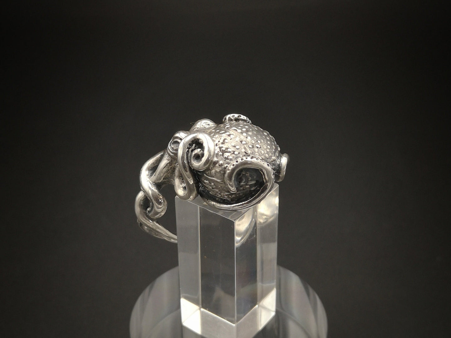 Large silver octopus ring