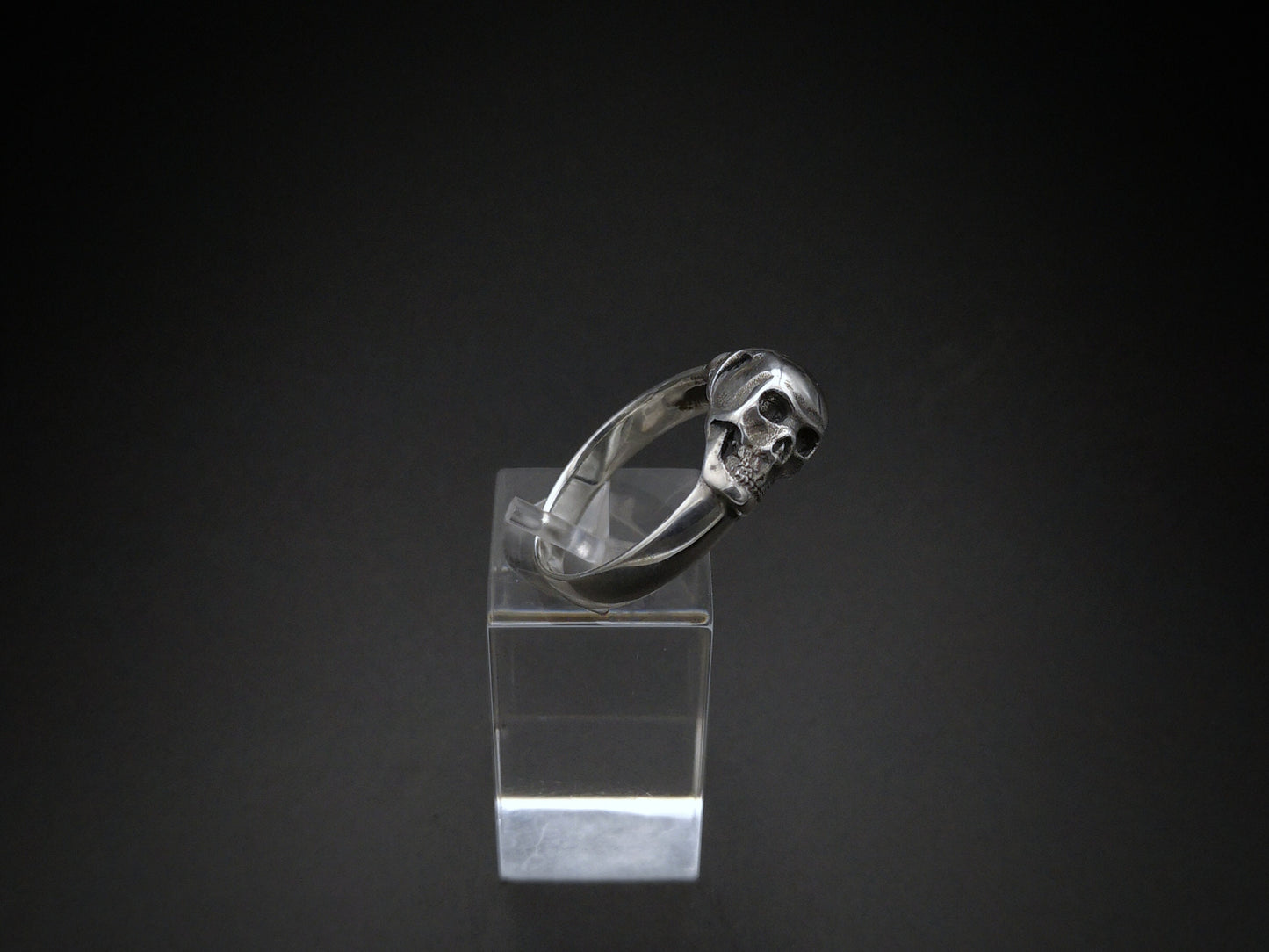 Sterling silver twin skull ring