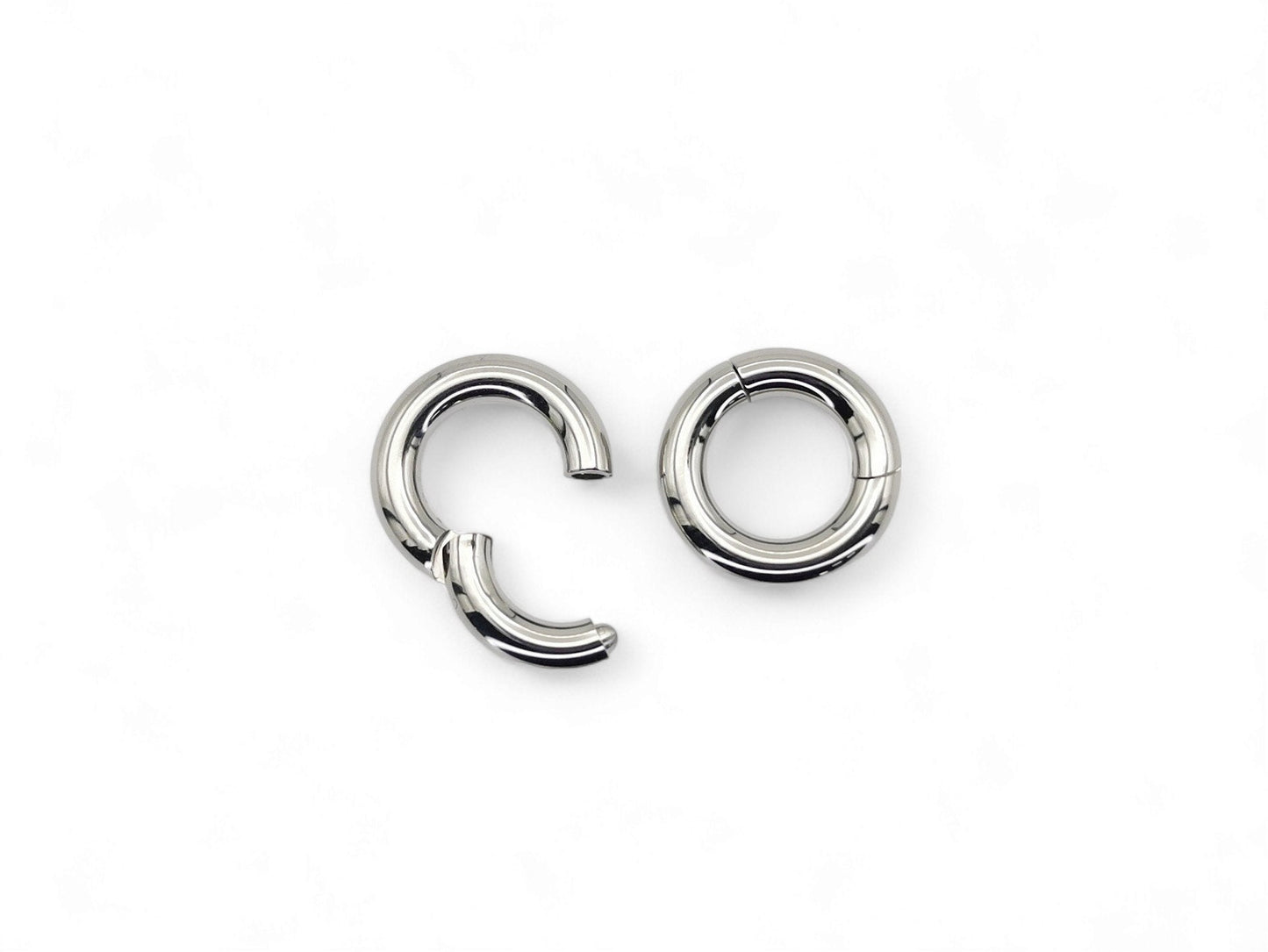 Titanium clicker ring 3mm/8g, 8mm diameter