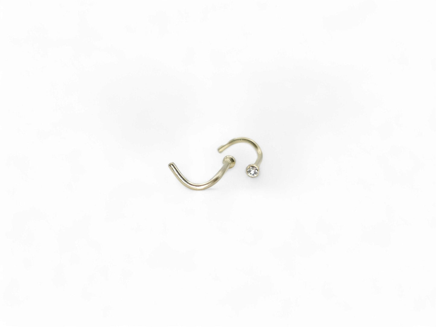 Gold titanium jewelled nose stud for 1mm/18g piercings