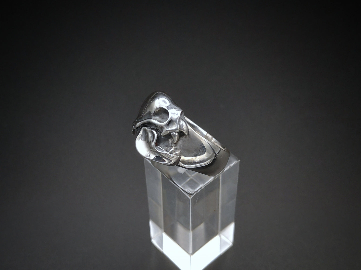 Vampire bat ring in sterling silver