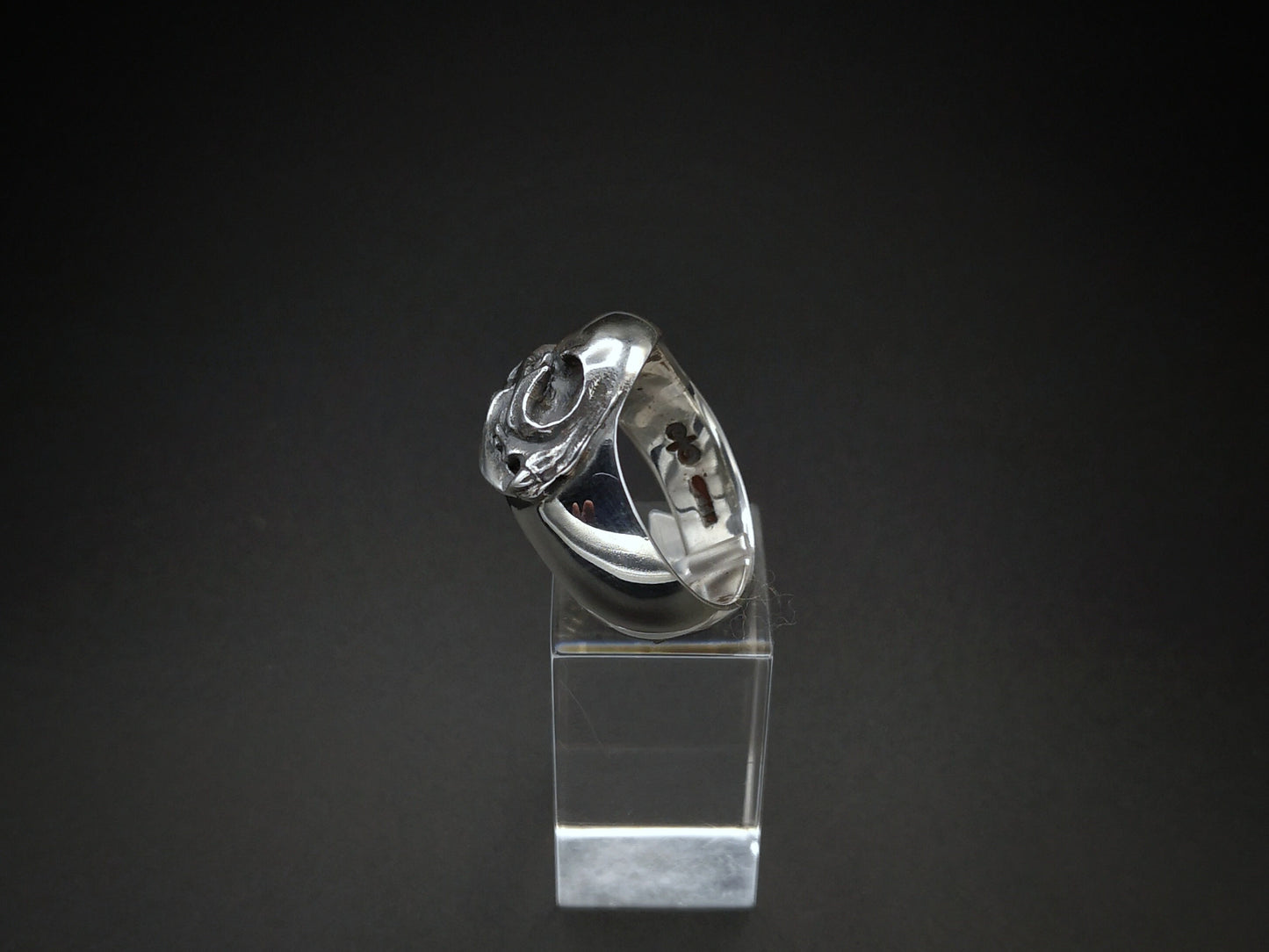 Sterling silver cat skull ring.