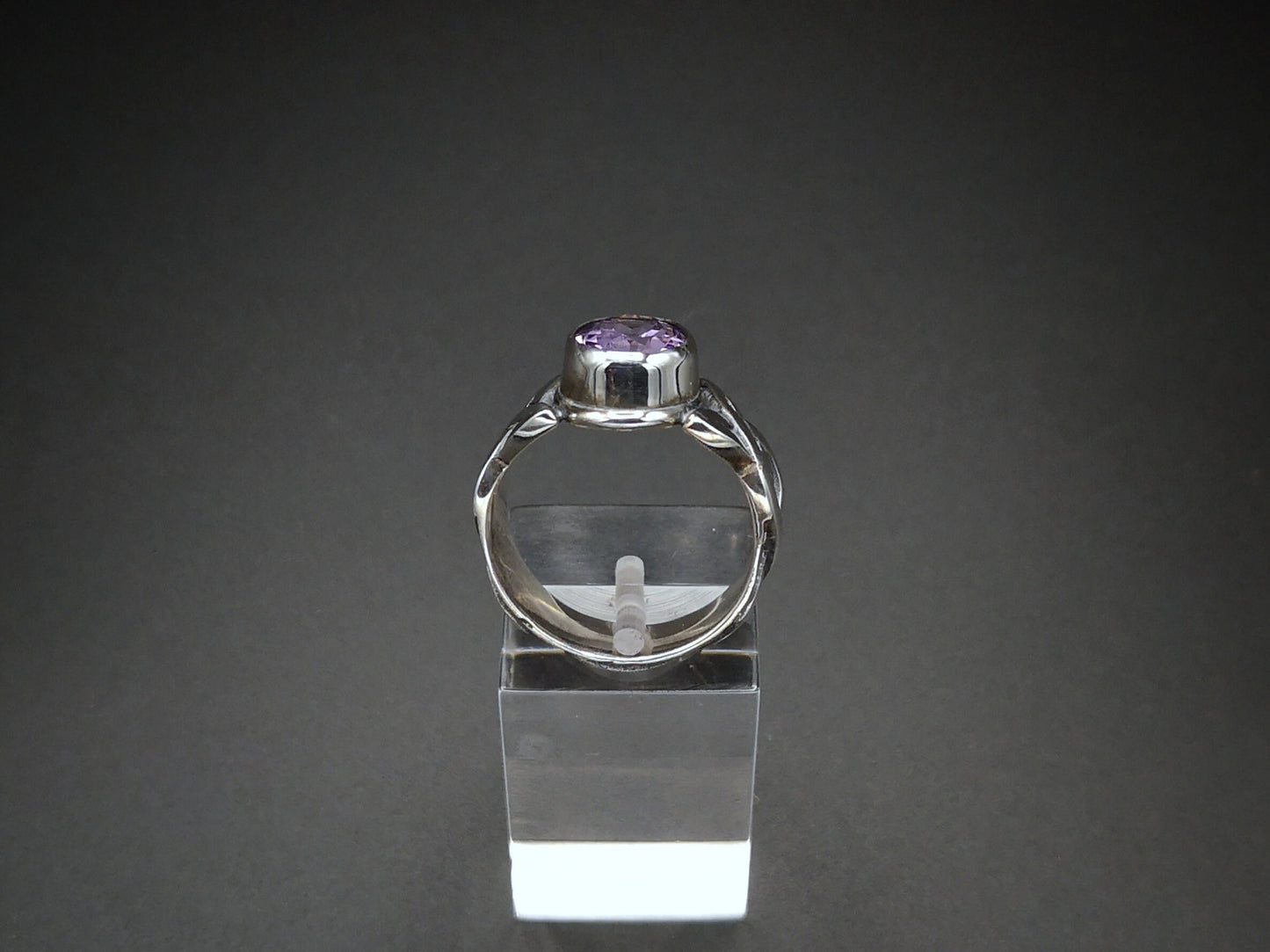 Sterling silver celtic ring set with amethyst